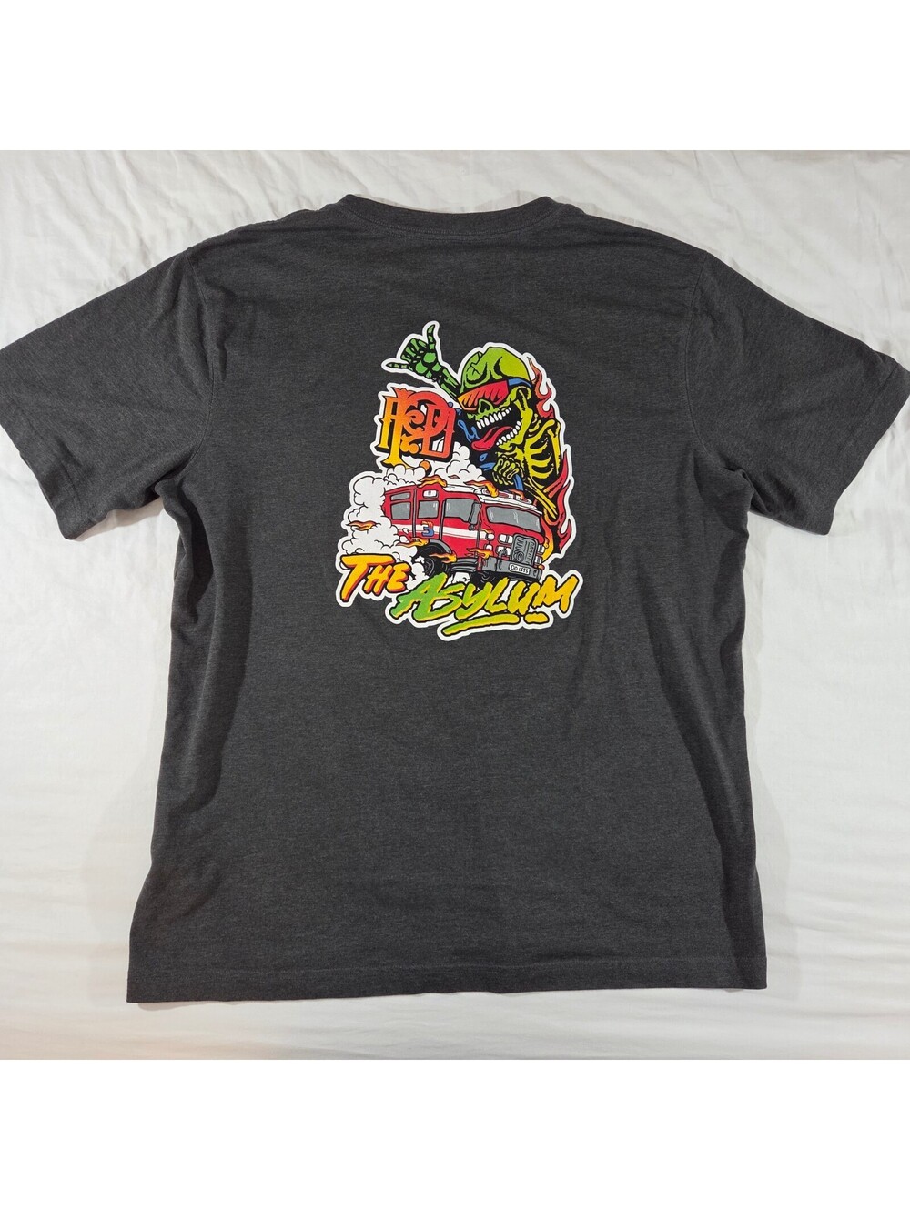 Carhartt The Asylum Phoenix Fire Engine 3 Graphic T-Shirt Men's L Gray